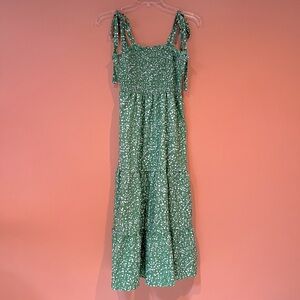 Nap Dress Size Medium Green White Smocked Strappy Sundress